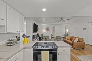 5051 N Sabino Canyon Rd, Tucson, AZ 85750 - Photo 18