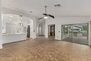 2703 E Glen Canyon Rd, Green Valley, AZ 85614 - Photo 8