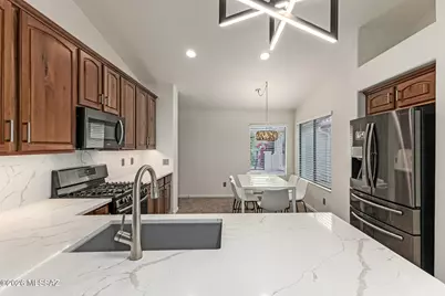 2703 E Glen Canyon Road, Green Valley, AZ 85614 - Photo 6