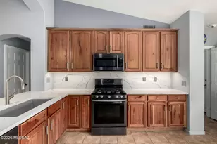 2703 E Glen Canyon Rd, Green Valley, AZ 85614 - Photo 12