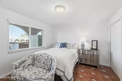 248 S Paseo Lobo #UNIT D, Green Valley, AZ 85614 - Photo 14