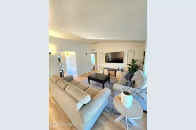 5457 E 10th Street, Tucson, AZ 85711 - Photo 16