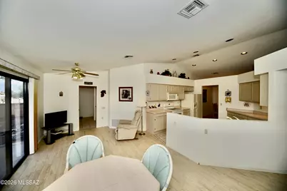 166 N Wellspring Drive, Green Valley, AZ 85614 - Photo 12