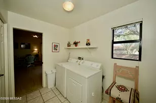 166 N Wellspring Dr, Green Valley, AZ 85614 - Photo 20