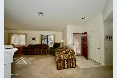 166 N Wellspring Drive, Green Valley, AZ 85614 - Photo 8