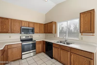 8818 E Rose Tree Drive, Tucson, AZ 85730 - Photo 12