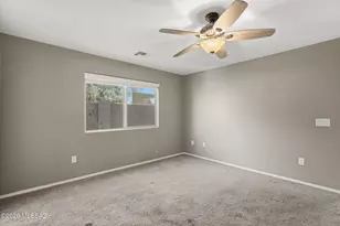 8763 N Black Pine Dr, Tucson, AZ 85743 - Photo 18