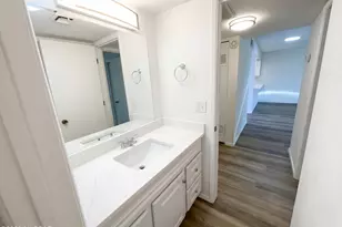 7802 E Kenyon Dr, Tucson, AZ 85710 - Photo 10