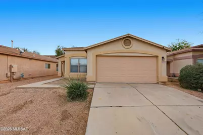 8123 S Sunny Horizon Place, Tucson, AZ 85747 - Photo 1