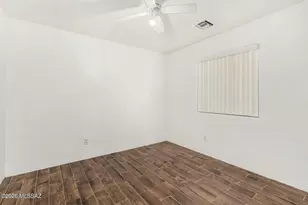 433 E Geronimo Bluff Loop, Tucson, AZ 85705 - Photo 20