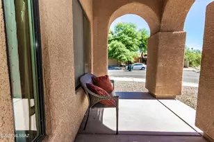 4830 S VALLECANO Dr, Tucson, AZ 85746 - Photo 2