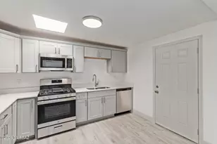 243 E Waverly St, Tucson, AZ 85705 - Photo 16