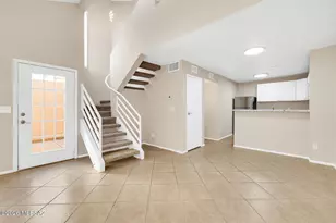 7604 E Callisto Cir, Tucson, AZ 85715 - Photo 12