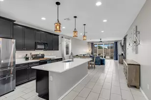 10857 W Sarabella Dr, Marana, AZ 85653 - Photo 10