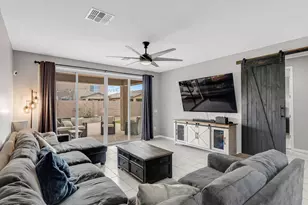 10857 W Sarabella Dr, Marana, AZ 85653 - Photo 8