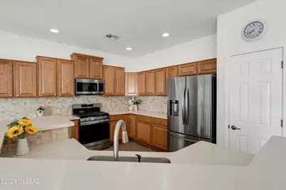 415 W Calle Sedillo, Sahuarita, AZ 85629 - Photo 14