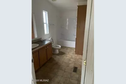 17321 E Zoo Stage Road, Vail, AZ 85641 - Photo 8