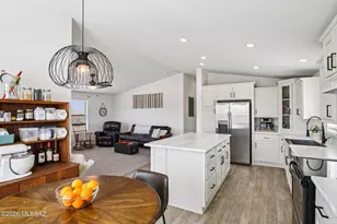 17231 W Saddle Trail, Marana, AZ 85653 - Photo 10