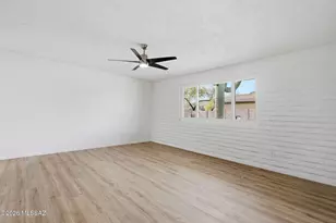 1 S Fluorite Dr, Tucson, AZ 85745 - Photo 10