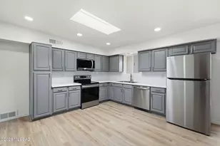 1 S Fluorite Dr, Tucson, AZ 85745 - Photo 4