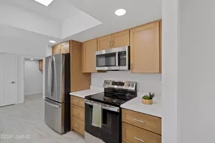 9056 E Calle Norlo, Tucson, AZ 85710 - Photo 6