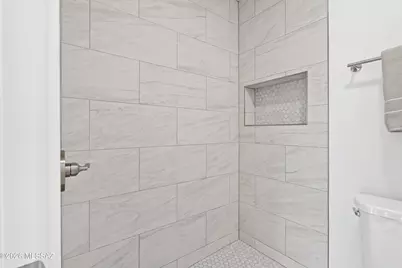 9056 E Calle Norlo, Tucson, AZ 85710 - Photo 16