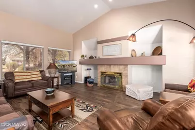 2262 N Woods Place, Tucson, AZ 85749 - Photo 8