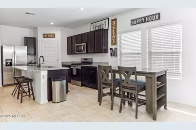 10305 N Arroyo Lupine Way, Marana, AZ 85653 - Photo 2