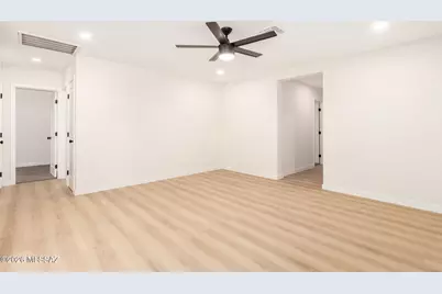 3770 E 27th Street, Tucson, AZ 85713 - Photo 14
