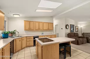 7630 W Edgestone St, Tucson, AZ 85735 - Photo 6