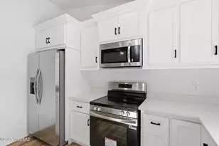 2821 W Darley Woods Dr, Tucson, AZ 85742 - Photo 10