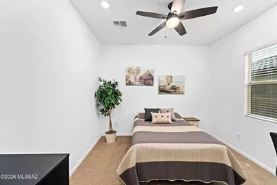 10820 N Iron Peak Drive, Oro Valley, AZ 85742 - Photo 16