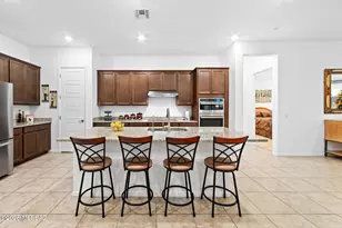 10820 N Iron Peak Dr, Oro Valley, AZ 85742 - Photo 6