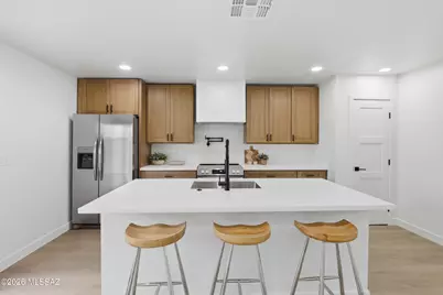 2208 E 19th Street, Tucson, AZ 85719 - Photo 8