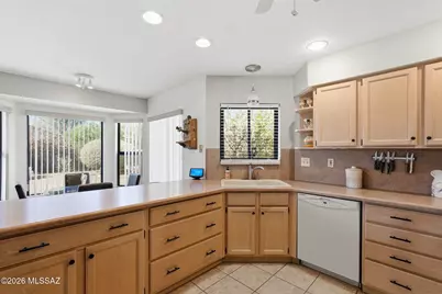 14711 N Windshade Drive, Oro Valley, AZ 85755 - Photo 14