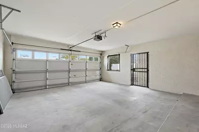 919 W Camino Guarina, Green Valley, AZ 85614 - Photo 28