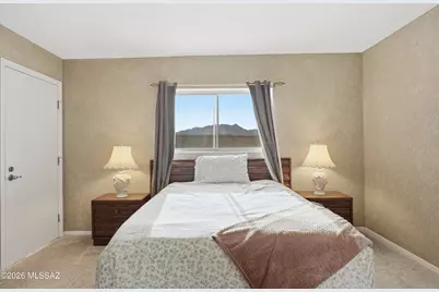919 W Camino Guarina, Green Valley, AZ 85614 - Photo 18