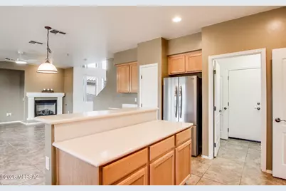 8371 N Amber Burst Drive, Tucson, AZ 85743 - Photo 10
