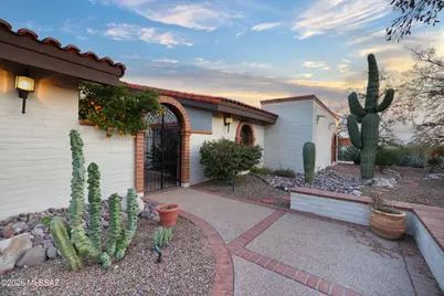 8528 N Nob Hill Drive, Tucson, AZ 85742 - Photo 10