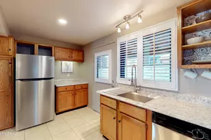 138 S La Canada Dr, Green Valley, AZ 85614 - Photo 16