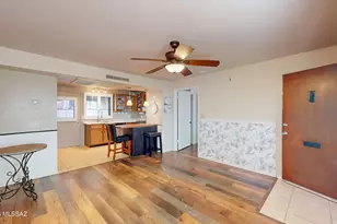 138 S La Canada Dr, Green Valley, AZ 85614 - Photo 10