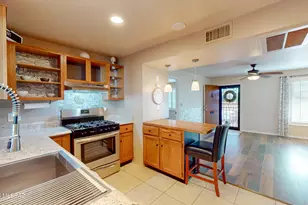 138 S La Canada Dr, Green Valley, AZ 85614 - Photo 14