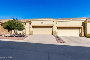 496 W Knotwood St, Green Valley, AZ 85614 - Photo 2