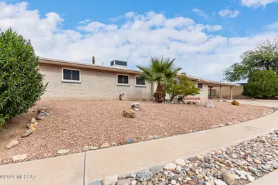 1535 S Rocky Mountain Drive, Tucson, AZ 85710 - Photo 2