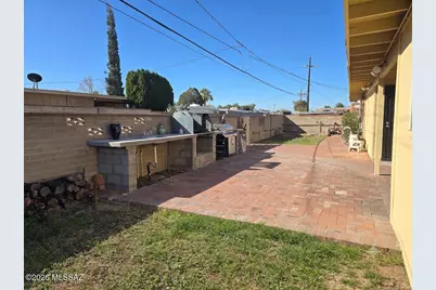 8556 E Kenyon Drive, Tucson, AZ 85710 - Photo 26
