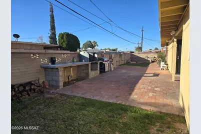 8556 E Kenyon Drive, Tucson, AZ 85710 - Photo 30