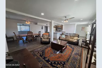8556 E Kenyon Drive, Tucson, AZ 85710 - Photo 10