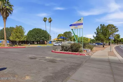 8556 E Kenyon Drive, Tucson, AZ 85710 - Photo 32