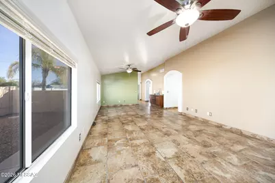 3641 W Meadow Briar Drive, Tucson, AZ 85741 - Photo 12