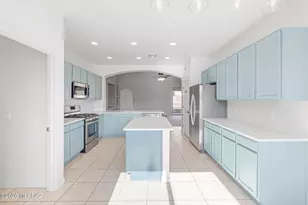 3460 N Harcan Mine Pl, Tucson, AZ 85745 - Photo 2